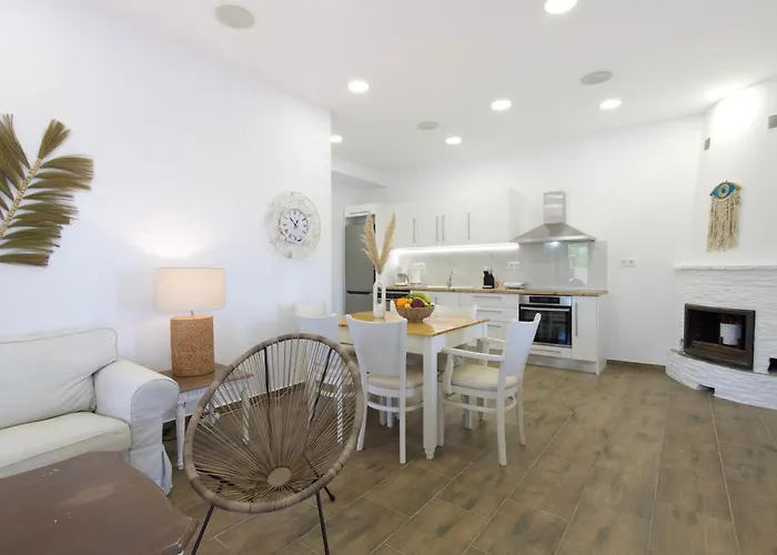 Arethousa House Villa *