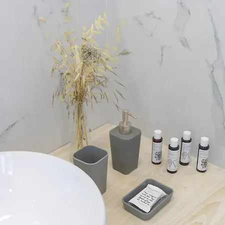 Arethousa House Willa