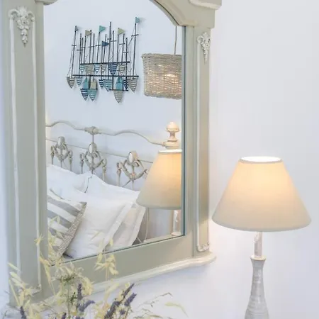 וילה Arethousa House *