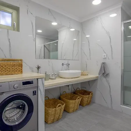 Arethousa House Drios