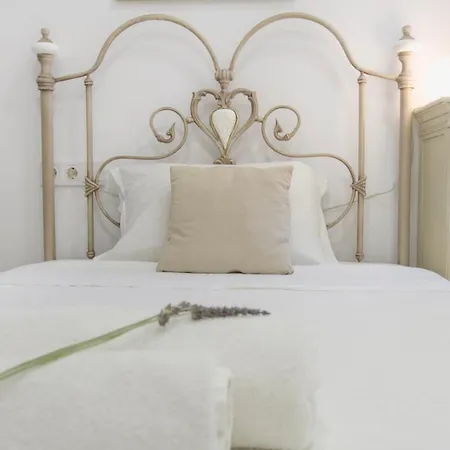 Arethousa House Drios