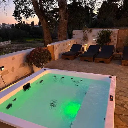 Villa Arethousa House *