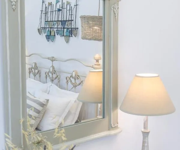 Villa Arethousa House *