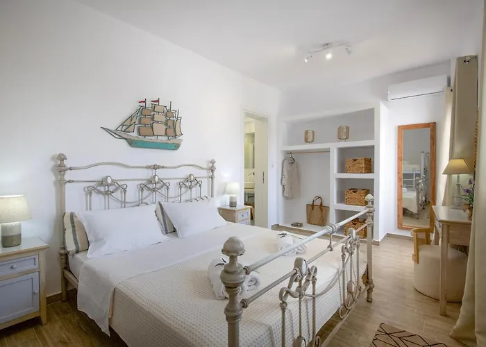 Villa Arethousa House *